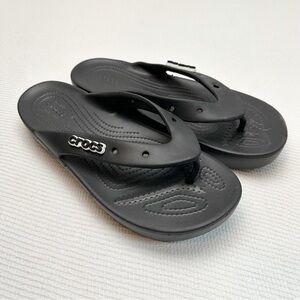 CROCS Platform Black Sandals with Textured Footbed and Matte Finish Sz 11